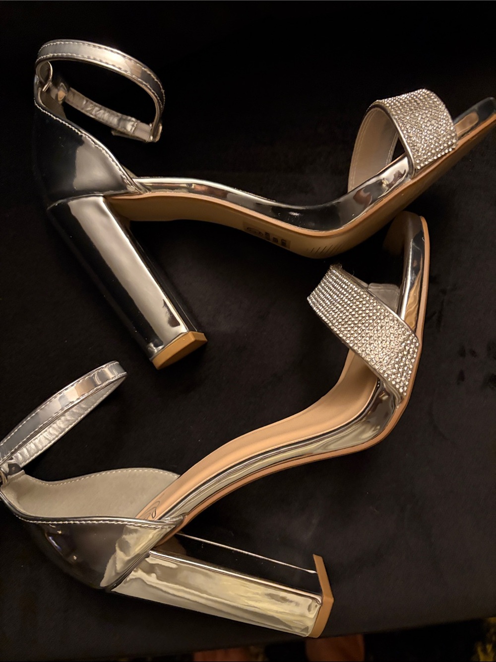 BRAND NEW-Silver Ankle-Strap 4’ Block Heel w/Crystal Accent toe-, Original Box